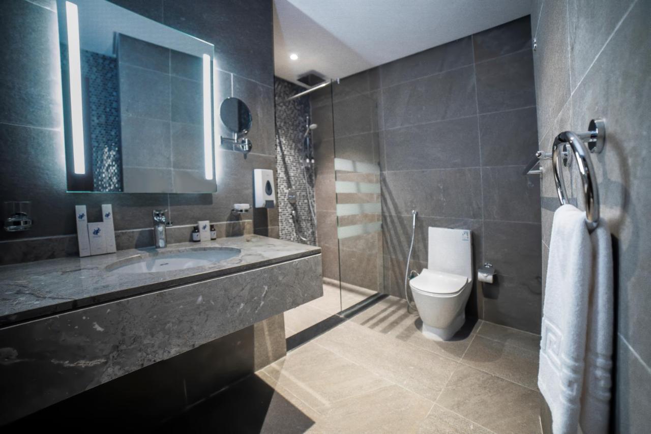 Hotel Swiss Blue Hera