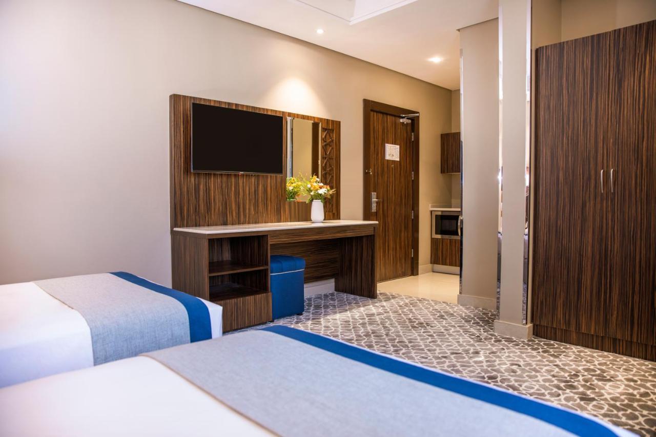 Swiss Blue Hera Hotel